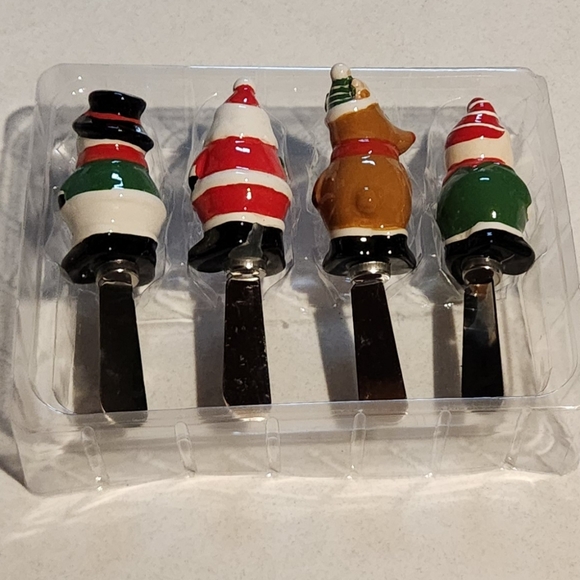 New Ceramic Christmas Cheese Spreaders Knives Snowman Santa Reindeer - Picture 6 of 6